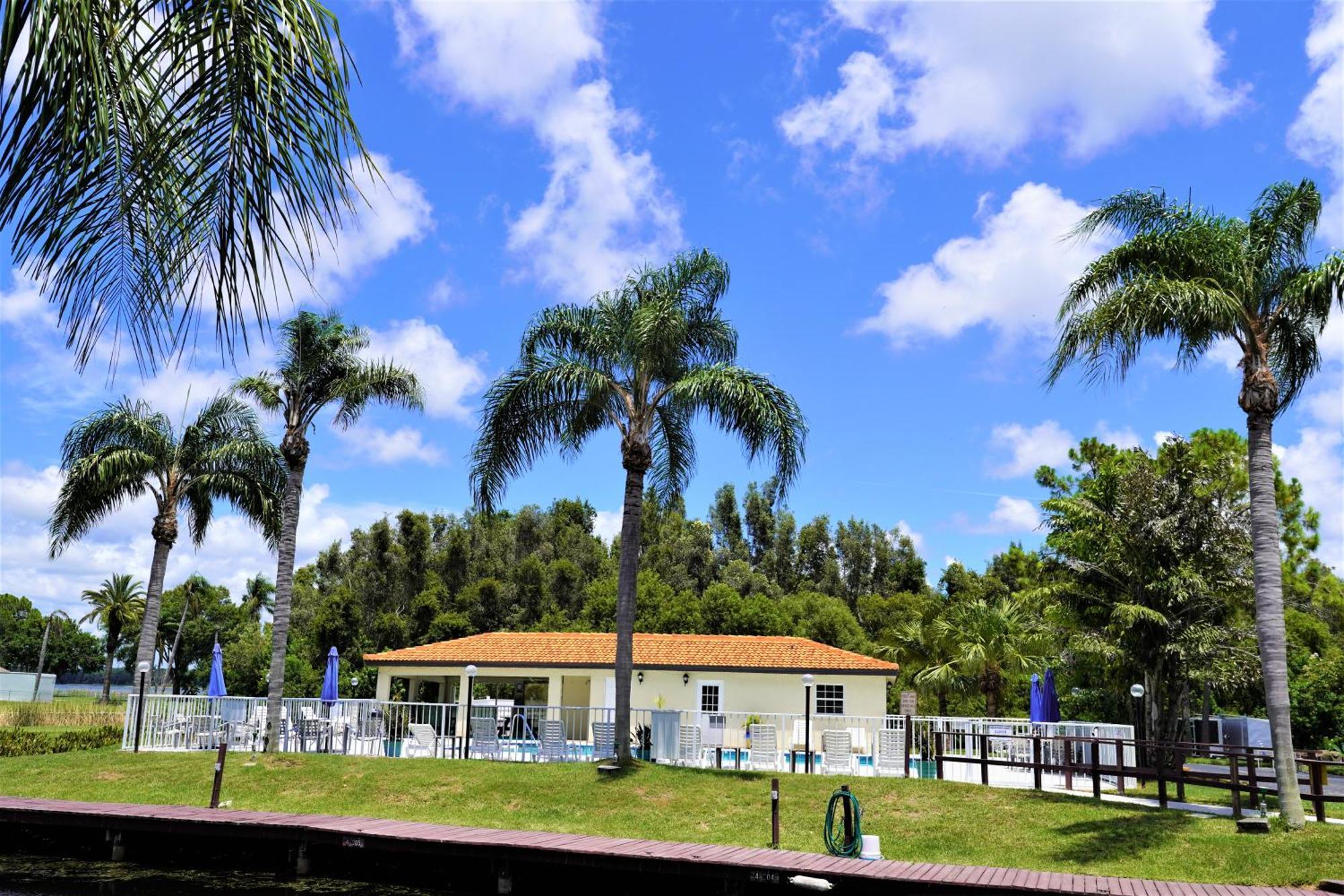 Florida Condos On Lake Tarpon Palm Harbor Bagian luar foto